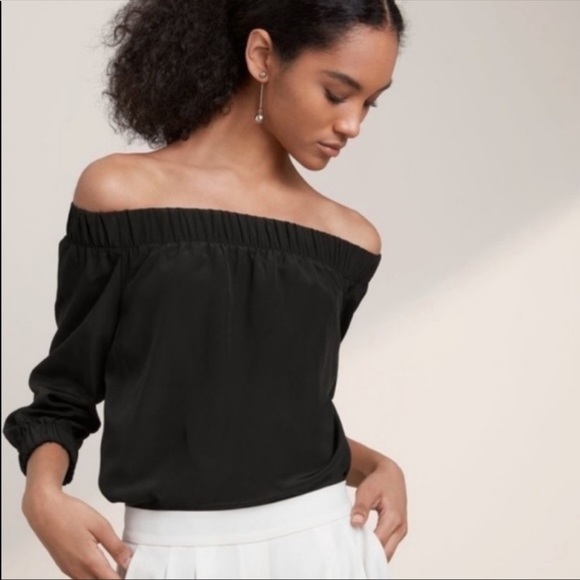 Babaton Tops - Aritzia Babaton Phineas Off the Shoulder Silk Blouse Sz XS